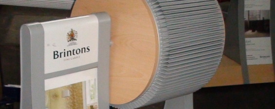 Carpet display tombolas